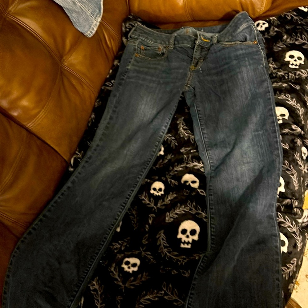 Women’s American eagle jeans